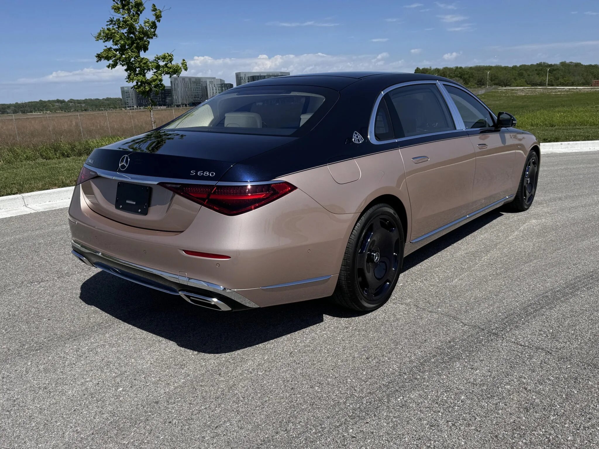 mercedes-maybach s680