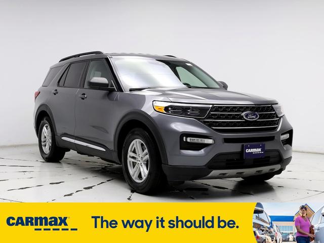 2023 ford explorer xlt