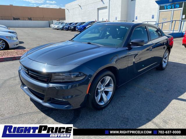 2017 dodge charger sxt
