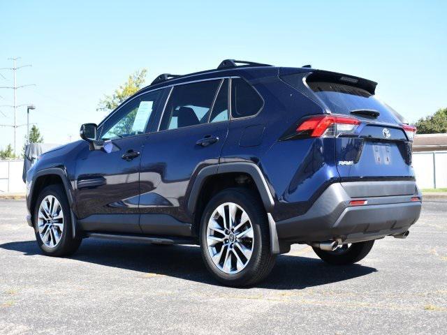 2019 toyota rav4 xle