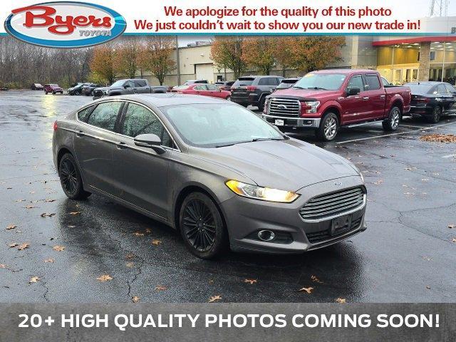 2014 ford fusion se