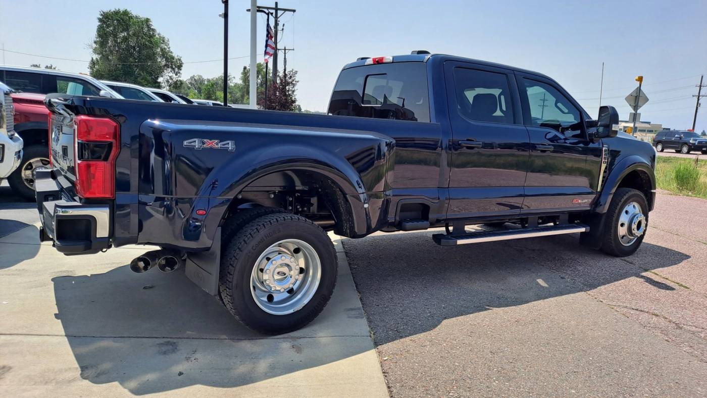 2024 ford f-450 super duty lariat