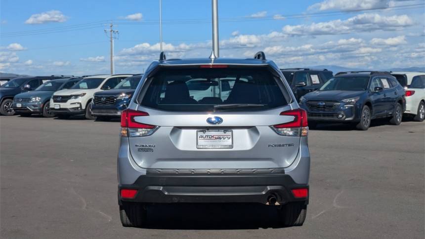 2023 subaru forester premium