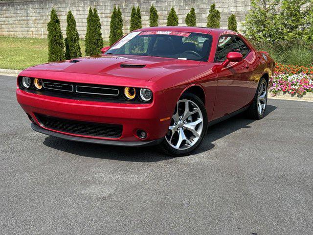 2016 dodge challenger sxt