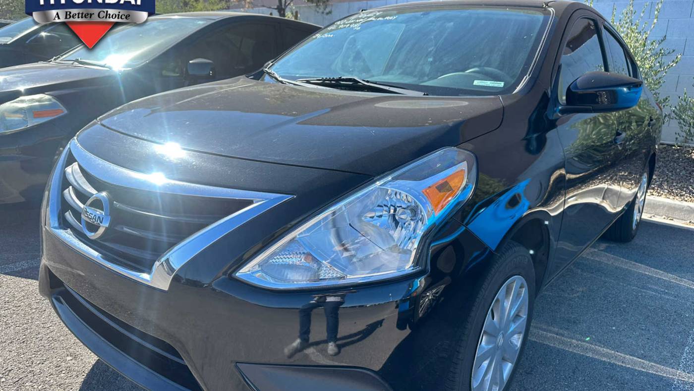 2016 nissan versa