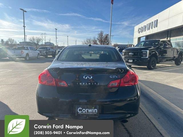 2012 infiniti g37 x