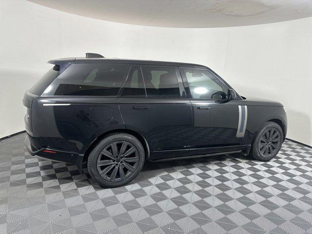 2023 land rover range rover p530 se