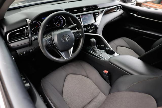 2020 toyota camry le