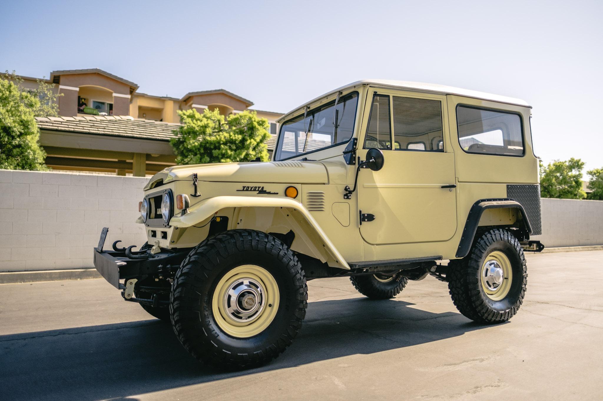 1972 toyota land cruiser fj40