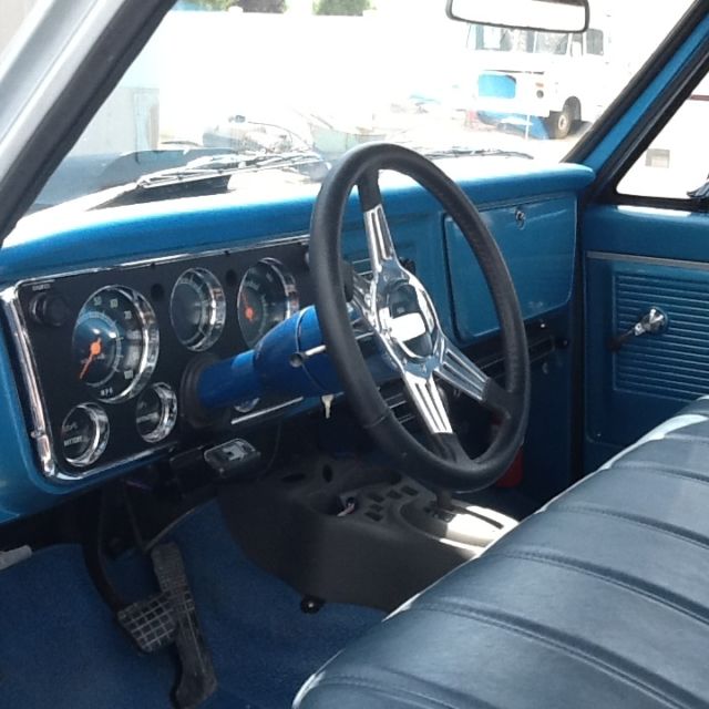 1970 chevrolet pickup with 4 bt cummins engine