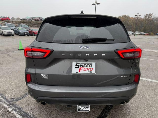 2023 ford escape st-line select