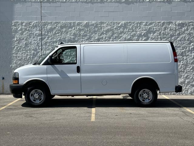2021 chevrolet express 2500 rwd 2500 regular wheelbase wt