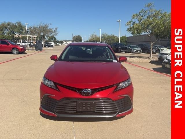2023 toyota camry le