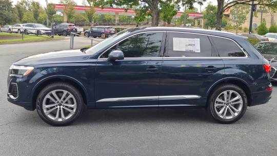 2025 Audi Q7 premium plus