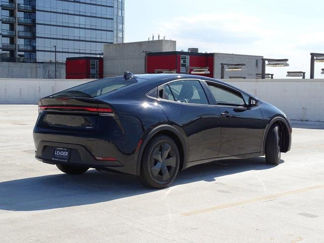 2023 toyota prius le