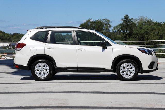 2023 subaru forester base