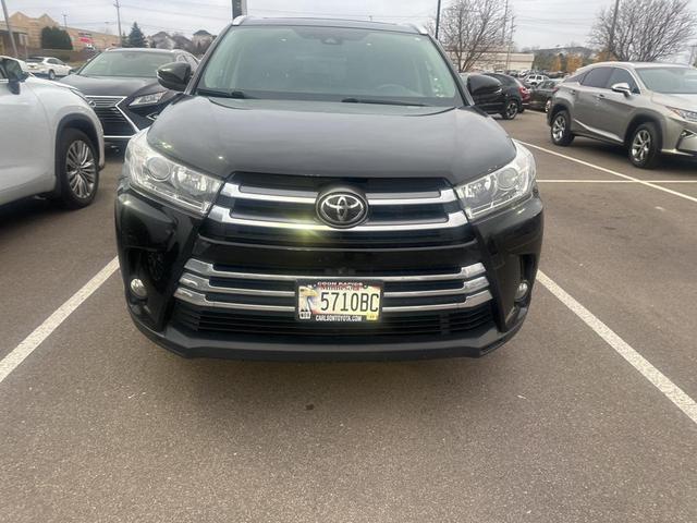 2017 toyota highlander limited platinum