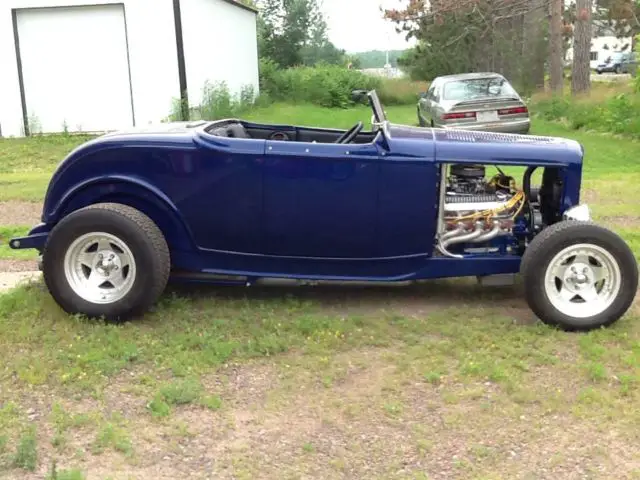 1932 ford roadster,408w, daily driver, glass body. aod auto, 8",heights superide