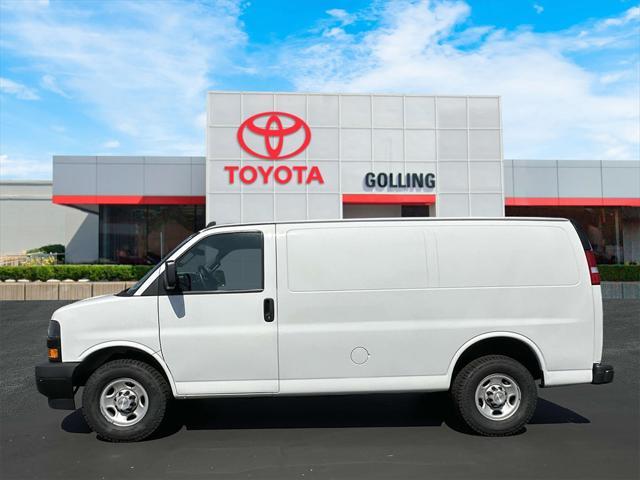 2021 chevrolet express 2500 rwd 2500 regular wheelbase wt