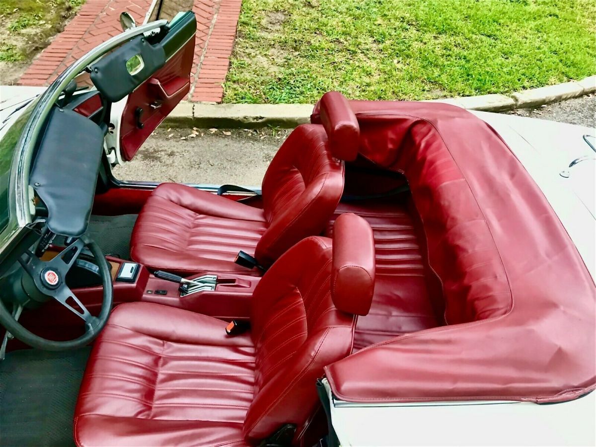 1979 fiat 124 spider 2000 convertible – rare gem with automatic transmission