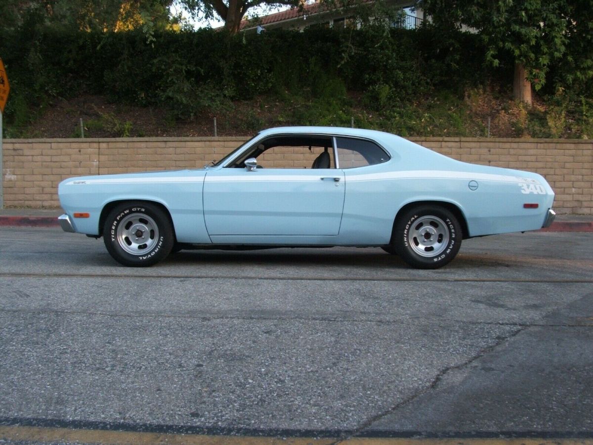 1972 plymouth duster 4 speed 340 (1970 â€œ340â€ in car)