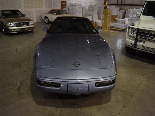 corvette with 27,760 miles, blue - - - manual