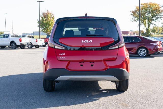 2023 kia soul lx