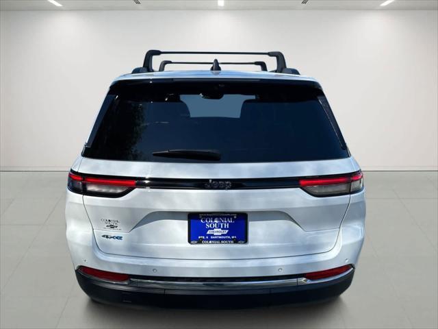 2022 jeep grand cherokee 4xe base