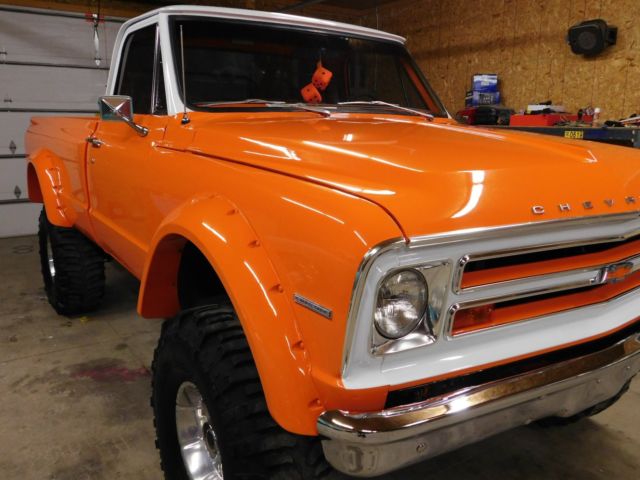 1968 chevy/gmc c/k 20 4 wheel drive in excellent shape
