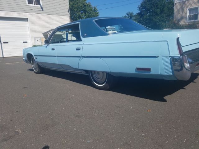 all original 1976 chrysler new yorker 65,000 original miles drives like a caddy