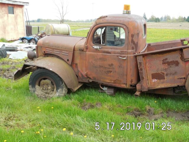 1940-50 dodge powerwagon parts truck