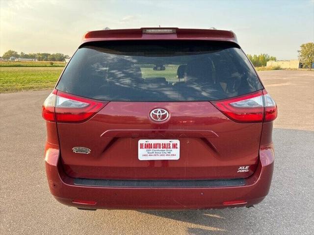 2020 toyota sienna xle