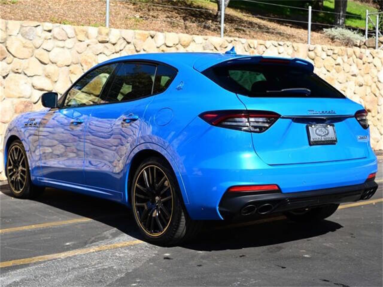 2022 maserati levante