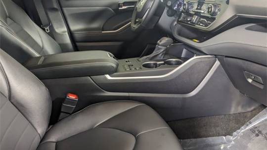2024 Toyota Highlander