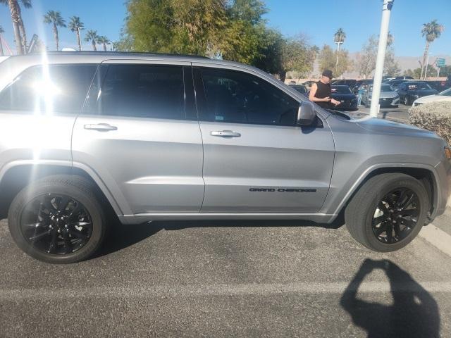2021 jeep grand cherokee laredo x