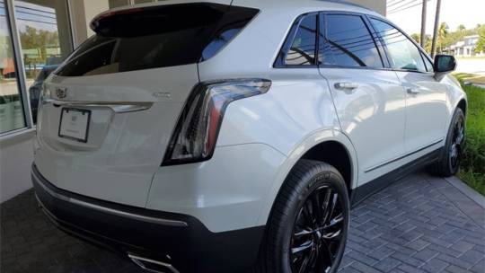 2022 cadillac xt5 sport