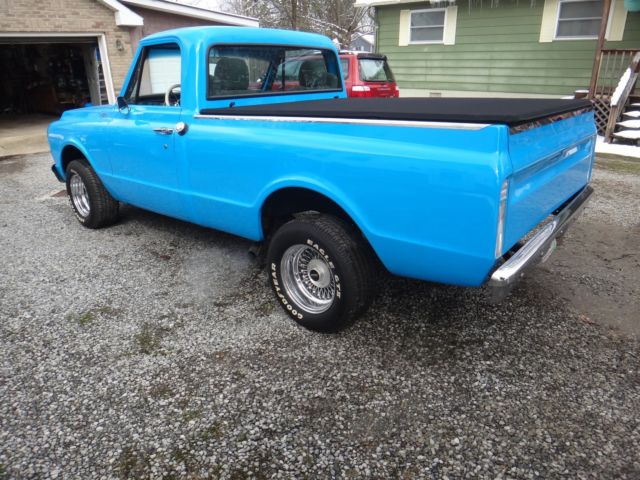 custom chevrolet c10 short bed pickup c-10 hot rod chevy