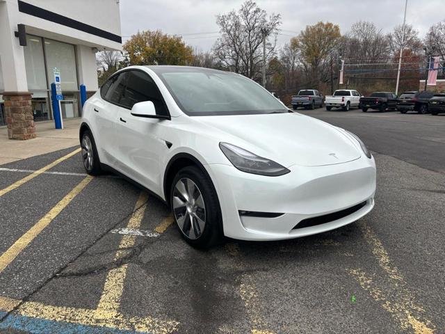 2023 tesla model y long range