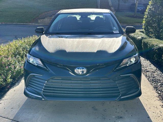 2023 toyota camry hybrid le