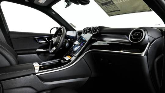 2025 Mercedes-Benz GLC