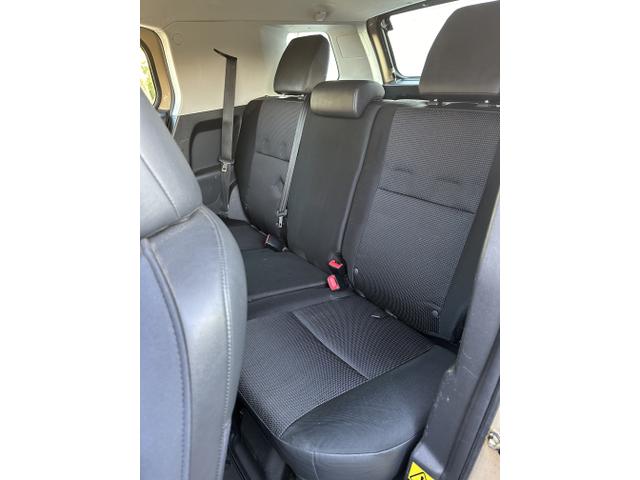 2012 toyota fj cruiser base
