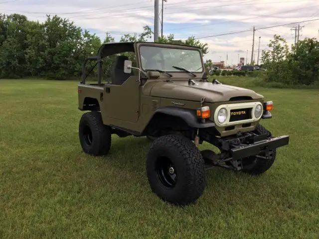 1975 toyota land cruiser fj40 - low reserve
