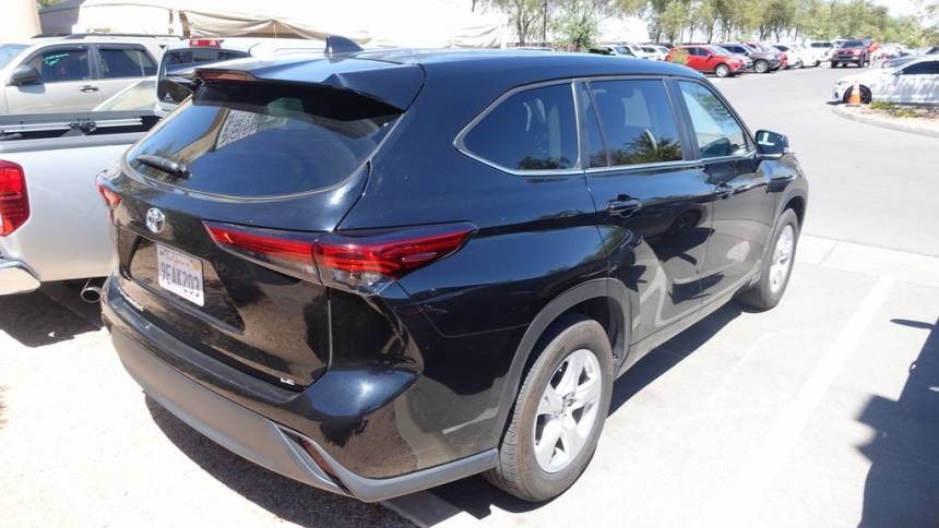 2023 toyota highlander le