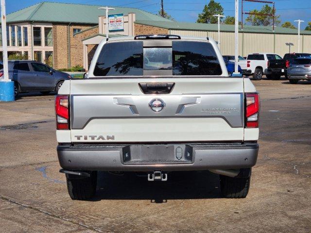 2020 nissan titan platinum reserve