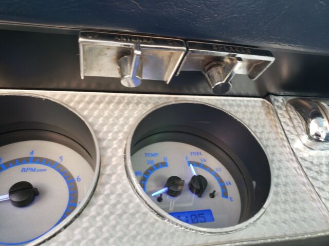 1964 pontiac gto coupe; efi - overdrive - ac - dakota gauges - cruise control