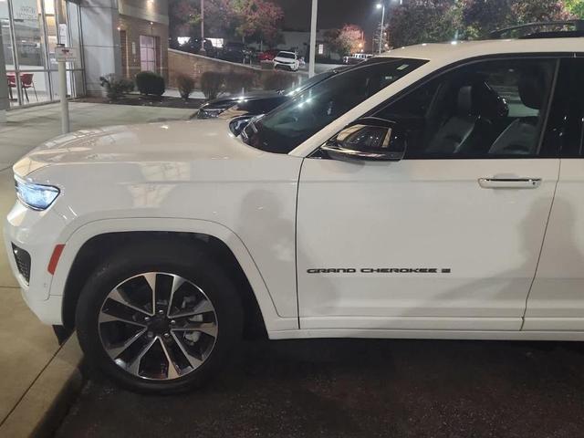2022 jeep grand cherokee l overland