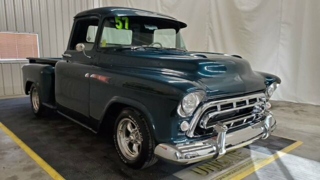 1957 chevrolet street rod pickup! 3100 v8 ac automatic! trades?