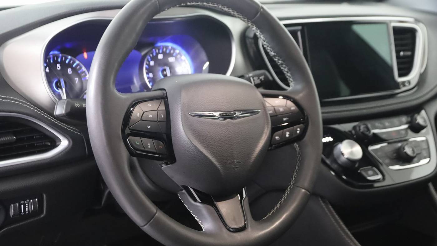 2022 chrysler pacifica limited