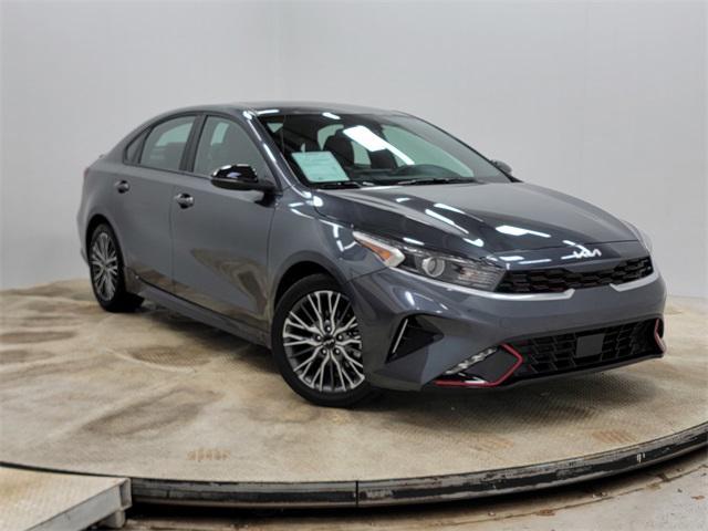 2022 kia forte gt-line