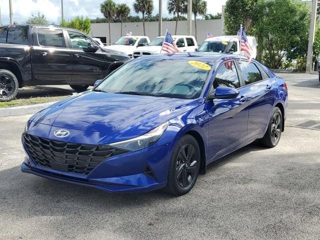 2022 hyundai elantra sel
